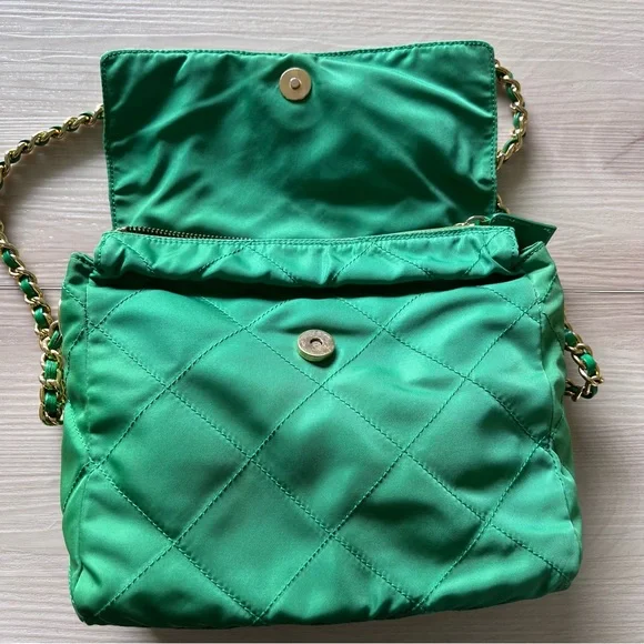 Vintage Prada Tessuto Quilted Nylon Bag Green - Picture 7 of 14